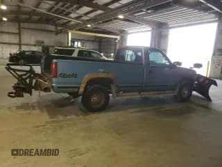 ✅ 1996 Chevrolet Silverado 2500 • VIN: 1GCGK24R1TZ130527 • Lot: 67178235. Wystawiony na Copart z przebiegiem 212 037 mil. Bezpłatny archiwum sprzedaży aukcyjnych z USA i szczegółowy raport historii pojazdu na DreamBid. Zdjęcie 3.