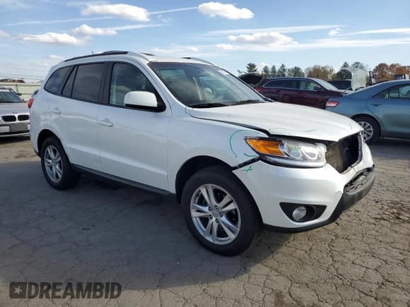 ✅ 2012 Hyundai Santa Fe SE • VIN: 5XYZHDAG6CG105496 • Lot: 78581104. Listed on Copart with 101,701 mi. Free auction sales archive from the USA and detailed vehicle history report at DreamBid. Image 4.