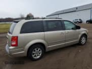✅ 2009 Chrysler Town & Country Touring • VIN: 2A8HR54109R562520 • Лот: 93344325. Опубликован ранее на Copart с пробегом 65 707 миль. Бесплатный доступ к архиву аукционных продаж из США и подробный отчёт об истории автомобиля на DreamBid. Изображение 3.