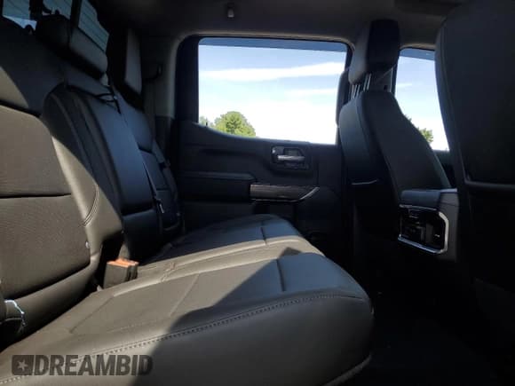 ✅ 2020 Chevrolet Silverado 1500 LTZ • VIN: 3GCUYGEL1LG171247 • Lot: 60271334. Wystawiony na Copart z przebiegiem 102 720 mil. Bezpłatny archiwum sprzedaży aukcyjnych z USA i szczegółowy raport historii pojazdu na DreamBid. Zdjęcie 10.