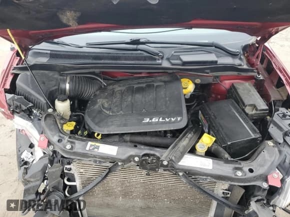 ✅ 2015 Chrysler Town & Country Touring • VIN: 2C4RC1CG6FR628995 • Лот: 86584344. Опубликован ранее на Copart с пробегом 104 018 миль. Бесплатный доступ к архиву аукционных продаж из США и подробный отчёт об истории автомобиля на DreamBid. Изображение 12.