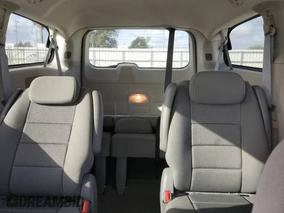 2009 Dodge Grand Caravan SE with VIN 2D8HN44E59R686722, listed as a Copart auction lot 86410605 with 41,592 mi miles and Clean title. Bid and sale history available at DreamBid. Image 10.