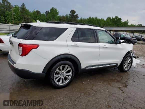 ✅ 2021 Ford Explorer XLT • VIN: 1FMSK7DH7MGA92034 • Lot: 55417595. Wystawiony na Copart z przebiegiem 53 021 mil. Bezpłatny archiwum sprzedaży aukcyjnych z USA i szczegółowy raport historii pojazdu na DreamBid. Zdjęcie 3.