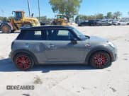 ✅ 2016 MINI Hardtop John Cooper Works • VIN: WMWXM9C58GT996815 • Лот: 41756661. Опубликован ранее на IAAI с пробегом 146 450 миль. Бесплатный доступ к архиву аукционных продаж из США и подробный отчёт об истории автомобиля на DreamBid. Изображение 13.