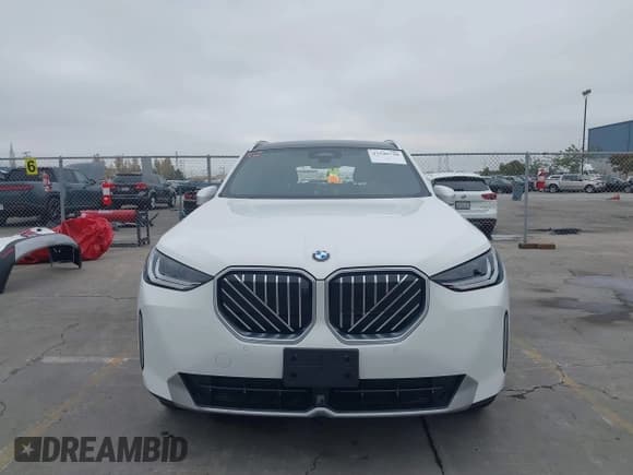✅ 2025 BMW X3 30 xDrive • VIN: 5UX53GP09S9009255 • Lot: 43549750. Wystawiony na IAAI z przebiegiem 3 483 mil. Bezpłatny archiwum sprzedaży aukcyjnych z USA i szczegółowy raport historii pojazdu na DreamBid. Zdjęcie 13.