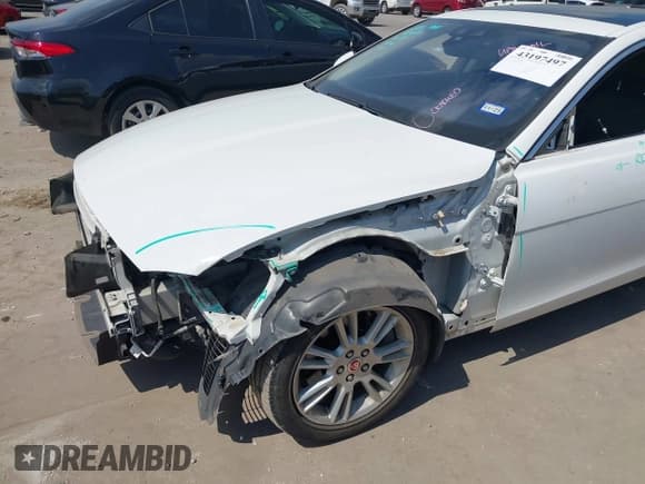 ✅ 2017 Jaguar XE 25t Premium • VIN: SAJAD4BG3HA959264 • Лот: 43197497. Опубликован ранее на IAAI с пробегом 70 996 миль. Бесплатный доступ к архиву аукционных продаж из США и подробный отчёт об истории автомобиля на DreamBid. Изображение 6.