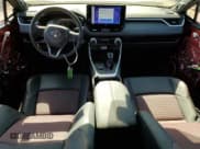 ✅ 2024 Toyota RAV4 XSE • VIN: JTMEB3FV5RD212855 • Лот: 90061985. Опубликован ранее на Copart с пробегом 9 975 миль. Бесплатный доступ к архиву аукционных продаж из США и подробный отчёт об истории автомобиля на DreamBid. Изображение 8.