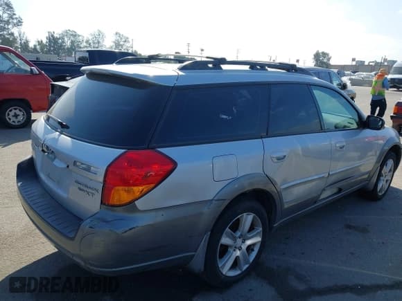 ✅ 2005 Subaru Legacy Outback XT Limited • VIN: 4S4BP67C156387228 • Lot: 43357560. Listed on IAAI with Not provided. Free auction sales archive from the USA and detailed vehicle history report at DreamBid. Image 6.