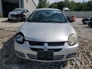 ✅ 2003 Dodge Neon SXT • VIN: 1B3ES56C93D141369 • Lot: 61470545. Wystawiony na Copart z przebiegiem 198 282 mil mil. Skorzystaj z bezpłatnego archiwum sprzedaży aukcyjnych z USA i zobacz szczegółowy raport historii pojazdu na DreamBid. Zdjęcie 5.