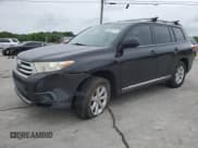 ✅ 2013 Toyota Highlander • VIN: 5TDZA3EH2DS046002 • Lot: 56243175. Wystawiony na Copart z przebiegiem 182 589 mil. Bezpłatny archiwum sprzedaży aukcyjnych z USA i szczegółowy raport historii pojazdu na DreamBid. Zdjęcie 1.