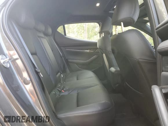 ✅ 2025 Mazda 3 S Preferred • VIN: JM1BPALM8S1764006 • Лот: 71498955. Опубликован ранее на Copart с пробегом 15 720 миль. Бесплатный доступ к архиву аукционных продаж из США и подробный отчёт об истории автомобиля на DreamBid. Изображение 10.