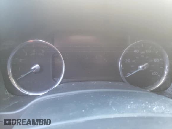 ✅ 2022 Ford F-350 XL • VIN: 1FT8W3BT0NED71941 • Лот: 37239593. Опубликован ранее на Copart с пробегом Не указан. Бесплатный доступ к архиву аукционных продаж из США и подробный отчёт об истории автомобиля на DreamBid. Изображение 9.