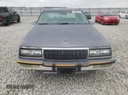 ✅ 1990 Buick LeSabre • VIN: 1G4HR54C8LH456419 • Lot: 55133944. Wystawiony na Copart z przebiegiem 115 126 mil. Bezpłatny archiwum sprzedaży aukcyjnych z USA i szczegółowy raport historii pojazdu na DreamBid. Zdjęcie 9.