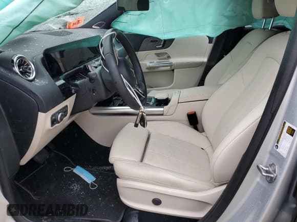 ✅ 2022 Mercedes-Benz GLA 250 • VIN: W1N4N4HB9NJ320475 • Lot: 69216505. Listed on Copart with 11,979 mi. Free auction sales archive from the USA and detailed vehicle history report at DreamBid. Image 7.