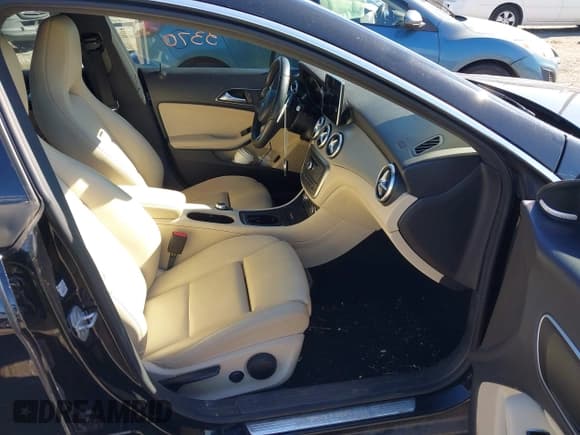 ✅ 2016 Mercedes-Benz CLA 250 • VIN: WDDSJ4GB5GN344639 • Lot: 43413370. Listed on IAAI with 79,434 mi. Free auction sales archive from the USA and detailed vehicle history report at DreamBid. Image 5.