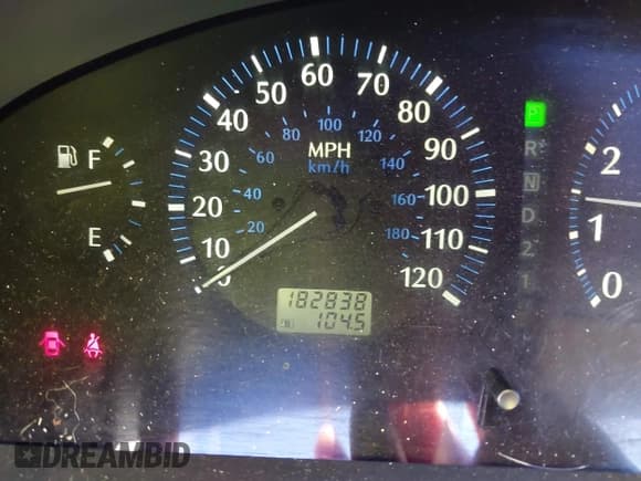 ✅ 2001 Infiniti QX4 Luxury • VIN: JNRDR07Y81W103183 • Лот: 41179785. Опубликован ранее на IAAI с пробегом 182 838 миль. Бесплатный доступ к архиву аукционных продаж из США и подробный отчёт об истории автомобиля на DreamBid. Изображение 15.