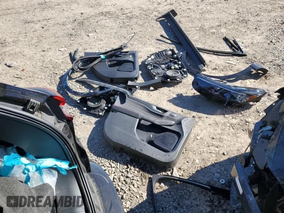 ✅ 2024 Ford Escape ST-Line Elite • VIN: 1FMCU9PAXRUA81529 • Lot: 86515535. Listed on Copart with 12,081 mi. Free auction sales archive from the USA and detailed vehicle history report at DreamBid. Image 13.