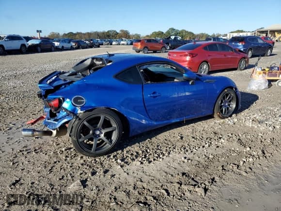 ✅ 2014 Subaru BRZ Limited • VIN: JF1ZCAC12E8603412 • Lot: 89443235. Wystawiony na Copart z przebiegiem 135 612 mil. Bezpłatny archiwum sprzedaży aukcyjnych z USA i szczegółowy raport historii pojazdu na DreamBid. Zdjęcie 3.