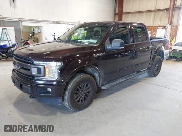 ✅ 2018 Ford F-150 XL • VIN: 1FTEW1EP3JFD26941 • Lot: 43086262. Wystawiony na IAAI z przebiegiem 117 353 mil. Bezpłatny archiwum sprzedaży aukcyjnych z USA i szczegółowy raport historii pojazdu na DreamBid. Zdjęcie 2.