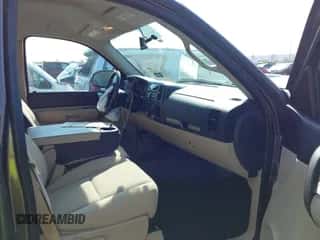 2008 Chevrolet Silverado 1500 1LT with VIN 2GCEC19J481298955, listed as a IAAI auction lot 43246623 with 152,808 mi miles and . Bid and sale history available at DreamBid. Image 5.