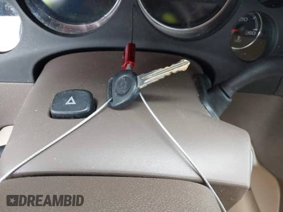 2011 Chevrolet Tahoe LTZ с VIN 1GNSKCE00BR132906, выставлен на аукционе IAAI как лот 42409323 с пробегом 201 558 миль миль и . История ставок и продаж доступна на DreamBid. Изображение 11.