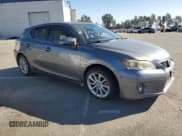 ✅ 2013 Lexus CT 200h • VIN: JTHKD5BH9D2154440 • Lot: 91728305. Wystawiony na Copart z przebiegiem 112 385 mil. Bezpłatny archiwum sprzedaży aukcyjnych z USA i szczegółowy raport historii pojazdu na DreamBid. Zdjęcie 4.