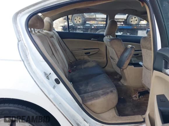 ✅ 2011 Honda Accord LX • VIN: 1HGCP2F35BA152182 • Lot: 43723732. Listed on IAAI with 224,979 mi. Free auction sales archive from the USA and detailed vehicle history report at DreamBid. Image 8.