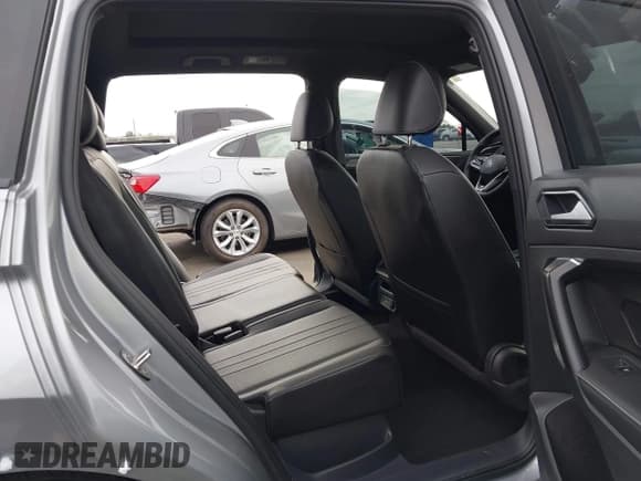 ✅ 2023 Volkswagen Tiguan SE R-Line Black • VIN: 3VV8B7AX4PM034291 • Lot: 43398084. Listed on IAAI with 20,199 mi. Free auction sales archive from the USA and detailed vehicle history report at DreamBid. Image 8.