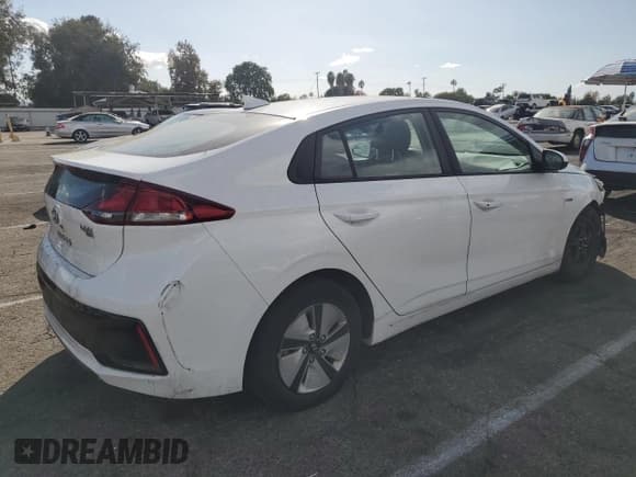 ✅ 2019 Hyundai Ioniq Blue • VIN: KMHC65LC7KU175125 • Lot: 80897824. Wystawiony na Copart z przebiegiem 240 080 mil. Bezpłatny archiwum sprzedaży aukcyjnych z USA i szczegółowy raport historii pojazdu na DreamBid. Zdjęcie 3.