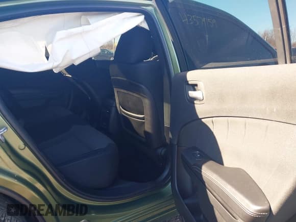 ✅ 2018 Dodge Charger GT • VIN: 2C3CDXJG6JH164716 • Lot: 43579159. Wystawiony na IAAI z przebiegiem 85 198 mil. Bezpłatny archiwum sprzedaży aukcyjnych z USA i szczegółowy raport historii pojazdu na DreamBid. Zdjęcie 8.