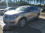 ✅ 2018 Lincoln MKX Select • VIN: 2LMPJ6KR0JBL38492 • Лот: 91047445. Опубликован ранее на Copart с пробегом 131 787 миль. Бесплатный доступ к архиву аукционных продаж из США и подробный отчёт об истории автомобиля на DreamBid. Изображение 1.