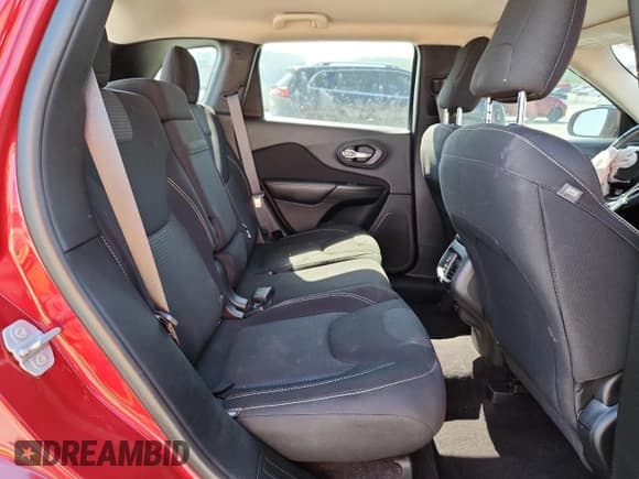 ✅ 2017 Jeep Cherokee Latitude • VIN: 1C4PJLCS0HW507290 • Lot: 86592695. Listed on Copart with 181,188 mi. Free auction sales archive from the USA and detailed vehicle history report at DreamBid. Image 10.