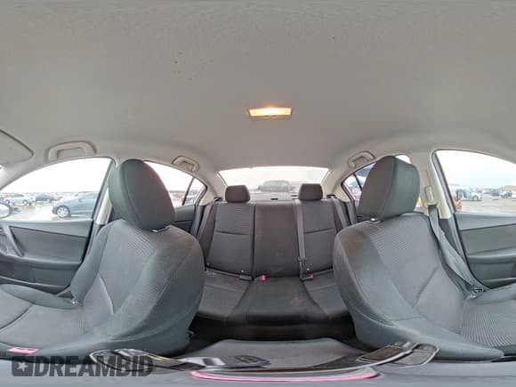 ✅ 2013 Mazda 3 i SV • VIN: JM1BL1TF1D1701569 • Lot: 93529225. Wystawiony na Copart z przebiegiem 106 108 mil. Bezpłatny archiwum sprzedaży aukcyjnych z USA i szczegółowy raport historii pojazdu na DreamBid. Zdjęcie 15.