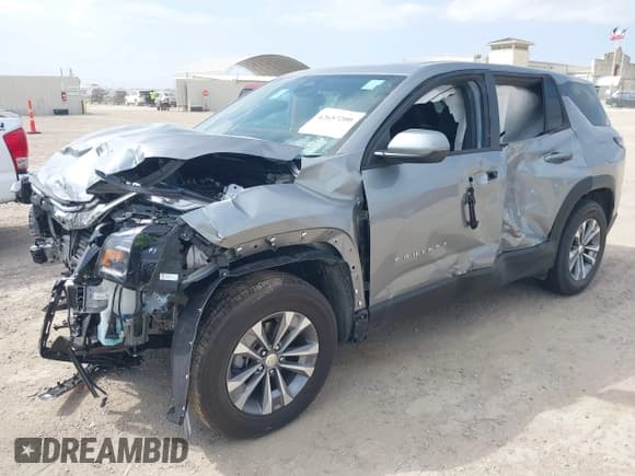 ✅ 2025 Chevrolet Equinox FWD LT • VIN: 3GNAXHEG3SL318390 • Lot: 42657200. Listed on IAAI with 3,771 mi. Free auction sales archive from the USA and detailed vehicle history report at DreamBid. Image 17.