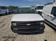 ✅ 1997 Chevrolet S-10 • VIN: 1GCCS14X8V8185041 • Лот: 48946645. Опубликован ранее на Copart с пробегом 164 520 миль. Бесплатный доступ к архиву аукционных продаж из США и подробный отчёт об истории автомобиля на DreamBid. Изображение 5.