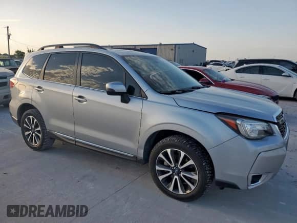 2017 Subaru Forester Touring z VIN JF2SJGWC4HH811430, wystawiony jako Copart lot #60372225 z przebiegiem 61 481 mil mil oraz Czysty tytuł • Clean title. Historia ofert i sprzedaży dostępna na DreamBid. Obrazek 4.