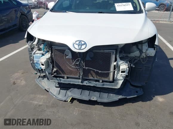 ✅ 2009 Toyota Venza • VIN: 4T3BK11A09U012447 • Lot: 43278557. Wystawiony na IAAI z przebiegiem 198 685 mil. Bezpłatny archiwum sprzedaży aukcyjnych z USA i szczegółowy raport historii pojazdu na DreamBid. Zdjęcie 6.