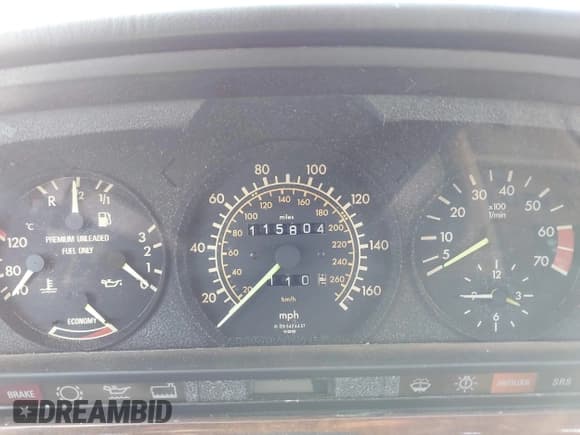 ✅ 1987 Mercedes-Benz 560 • VIN: WDBCA39D1HA321471 • Lot: 43694313. Listed on IAAI with 115,804 mi. Free auction sales archive from the USA and detailed vehicle history report at DreamBid. Image 7.