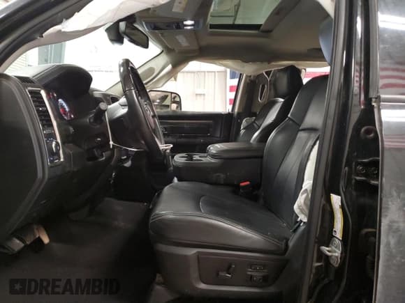 ✅ 2018 Ram 3500 Laramie • VIN: 3C63R3ML2JG387096 • Лот: 55330025. Опубликован ранее на Copart с пробегом 75 386 миль. Бесплатный доступ к архиву аукционных продаж из США и подробный отчёт об истории автомобиля на DreamBid. Изображение 7.