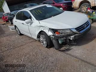 ✅ 2014 Honda Accord Touring • VIN: 1HGCR3F98EA013561 • Lot: 43412069. Wystawiony na IAAI z przebiegiem 150 809 mil. Bezpłatny archiwum sprzedaży aukcyjnych z USA i szczegółowy raport historii pojazdu na DreamBid. Zdjęcie 1.