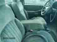 2002 Chevrolet S-10 LS with VIN 1GCCS145928222219, listed as a Copart auction lot 57987925 with 179,980 mi miles and Clean title. Bid and sale history available at DreamBid. Image 10.