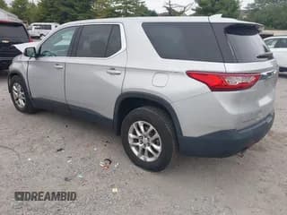 ✅ 2020 Chevrolet Traverse LS • VIN: 1GNERFKW2LJ257344 • Lot: 43239842. Wystawiony na IAAI z przebiegiem 85 245 mil. Bezpłatny archiwum sprzedaży aukcyjnych z USA i szczegółowy raport historii pojazdu na DreamBid. Zdjęcie 3.