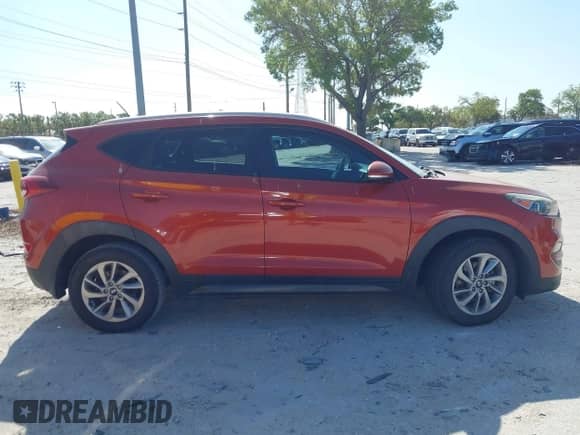 2016 Hyundai Tucson Limited z VIN KM8J33A23GU127742, wystawiony jako IAAI lot #41796947 z przebiegiem 115 758 mil mil oraz . Historia ofert i sprzedaży dostępna na DreamBid. Obrazek 13.