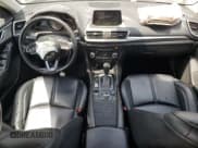 ✅ 2017 Mazda 3 Touring • VIN: 3MZBN1L73HM148674 • Lot: 61528075. Wystawiony na Copart z przebiegiem 177 506 mil. Bezpłatny archiwum sprzedaży aukcyjnych z USA i szczegółowy raport historii pojazdu na DreamBid. Zdjęcie 8.