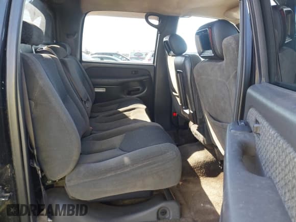 ✅ 2003 Chevrolet Avalanche • VIN: 3GNEC13T33G155383 • Lot: 43775663. Listed on IAAI with 200,037 mi. Free auction sales archive from the USA and detailed vehicle history report at DreamBid. Image 8.