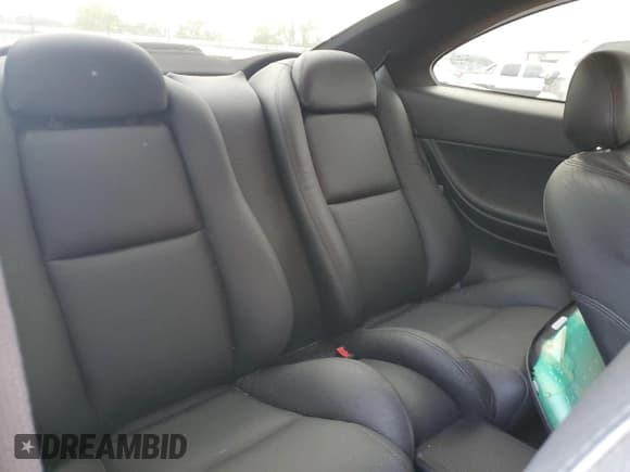 ✅ 2005 Pontiac GTO • VIN: 6G2VX12U05L410785 • Lot: 81385025. Wystawiony na Copart z przebiegiem 34 366 mil. Bezpłatny archiwum sprzedaży aukcyjnych z USA i szczegółowy raport historii pojazdu na DreamBid. Zdjęcie 10.