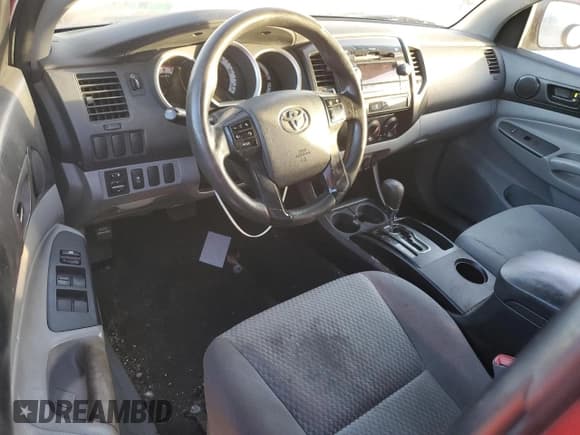 ✅ 2012 Toyota Tacoma • VIN: 5TFJX4CN1CX013690 • Lot: 77766194. Wystawiony na Copart z przebiegiem Nie podano. Bezpłatny archiwum sprzedaży aukcyjnych z USA i szczegółowy raport historii pojazdu na DreamBid. Zdjęcie 8.