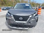 ✅ 2023 Nissan Rogue Platinum • VIN: JN8BT3DDXPW307198 • Лот: 43483103. Опубликован ранее на IAAI с пробегом 27 047 миль. Бесплатный доступ к архиву аукционных продаж из США и подробный отчёт об истории автомобиля на DreamBid. Изображение 12.