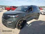 ✅ 2023 Ford Explorer ST-Line • VIN: 1FMSK7KH3PGA98145 • Lot: 82835544. Wystawiony na Copart z przebiegiem 26 405 mil. Bezpłatny archiwum sprzedaży aukcyjnych z USA i szczegółowy raport historii pojazdu na DreamBid. Zdjęcie 1.