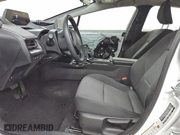 ✅ 2025 Toyota Prius LE • VIN: JTDACAAUXS3062249 • Lot: 91310765. Listed on Copart with 586 mi. Free auction sales archive from the USA and detailed vehicle history report at DreamBid. Image 7.